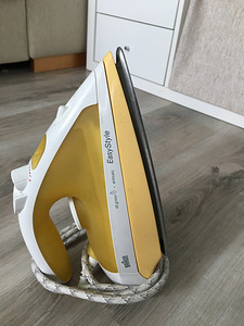 Утюг Braun (4 фото из 4)