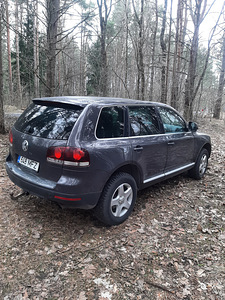 Volkswagen Touareg 2.5 128kv. (3 foto / 6)