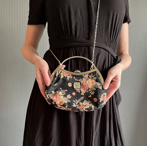 Bag Anna Sui with floral print (1 foto / 8)
