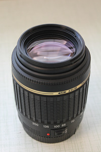Продается объектив Tamron AF 55-200mm f/4-5.6 Di II LD Macro (2 фото из 4)