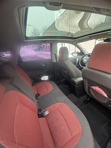 Nissan Qashqai – ökonoomne krossover panoraamkatusega (5 foto / 9)