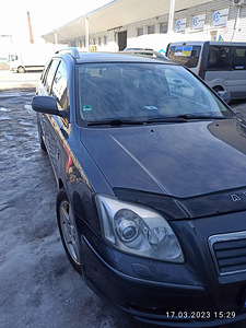 Toyota avensis (3 foto / 7)