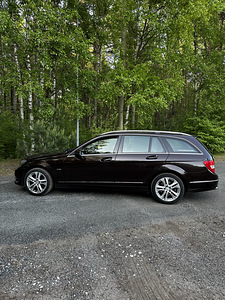 Mercedes-Benz C250 (3 foto / 7)