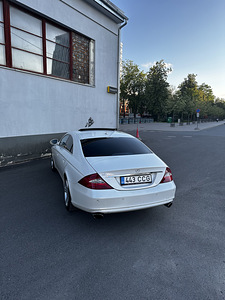 Mercedes-benz cls320 (5 foto / 6)