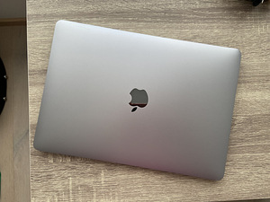 Müüa MacBook Pro 13" 2020.a (1 foto / 4)