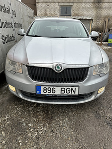 Skoda SuperB 2.0 tdi (2 foto / 10)