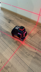 Bosch GGL 3-80P (2 фото из 2)