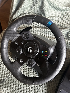Logitech 923 для ПК/XBOX (1 фото из 3)
