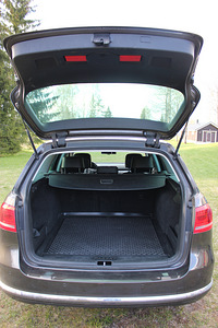 Volkswagen Passat 1.4 110 kw (2 foto / 9)