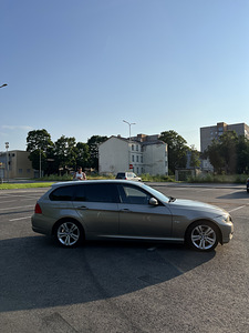 Продается BMW 318D 2009 (6 фото из 15)