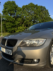 Продается BMW 318D 2009 (10 фото из 15)