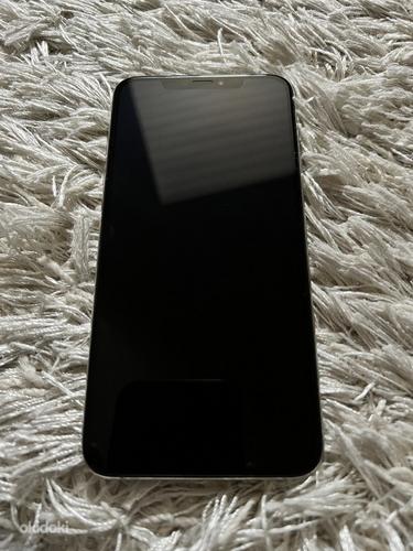 iPhone XS Max 64 ГБ (фото #3)
