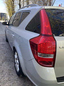 Kia Ceed 1.6 crdi (3 foto / 4)