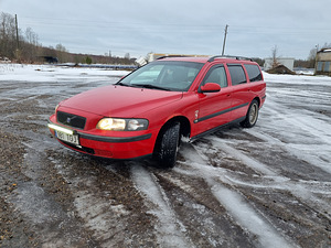 М/в volvo v70 (1 фото из 12)