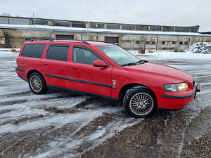 М/в volvo v70 (3 фото из 12)