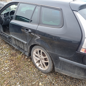 Varuosadena saab 9-3 ja mercedes benz a160 (6 foto / 9)