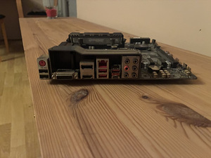 Msi B250M (2 foto / 3)