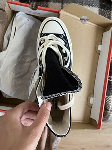 Converse, женщина, 39 (5 фото из 6)