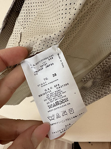 Vest nahk Armani Collezioni Itaalia originaal (7 foto / 7)