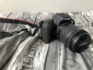 Canon EOS 200D + Canon EF-S 18-55mm (5 foto / 5)