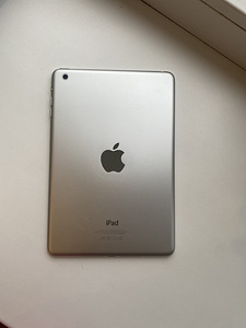 Müüa iPad mini valge (2 foto / 7)