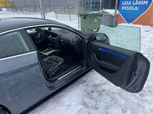 Müügiauto Audi A5 (7 foto / 15)
