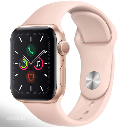 Apple Watch Series 4 с зарядным устройством (фото #1)