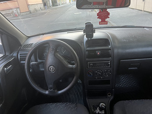 Opel Astra G (12 foto / 13)