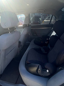 Opel Vectra C 2.2 CDTi (10 foto / 10)