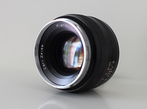 Carl Zeiss Planar 50/1.4 ZE (Canon) (4 фото из 6)