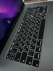 MacBook Pro 16-inch 2019 (4 foto / 8)