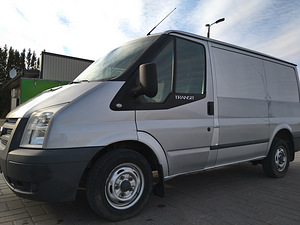 Ford Transit (4 foto / 5)