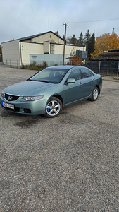 HONDA ACCORD (8 foto / 11)