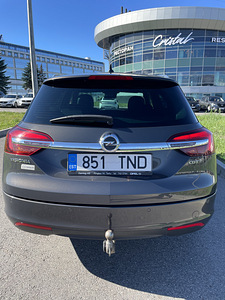 Opel Insignia 2.0 2014 (7 foto / 14)