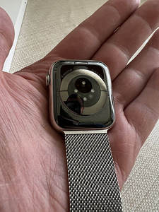 Apple Watch 6 44mm Stainless Steel Silver + LTE (5 foto / 6)
