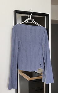 (NEW) &OtherStories asymmetric blouse, size 36 (2 foto / 3)