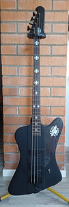 Бас-гитара Blackbird Signature от Никки Сикса. (1 фото из 7)