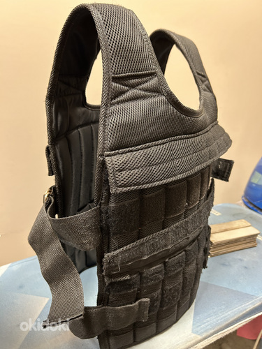 4,5 kg kaaluv vest intensiivseks treeninguks.