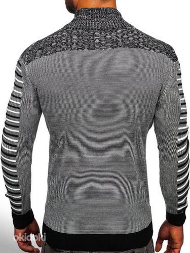 Серый полосатый мужской свитер (фото #2)
