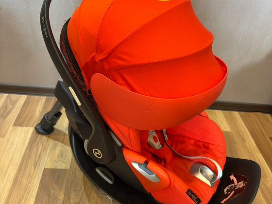 Cybex Cloud Z i-Size + Base Z Isofix