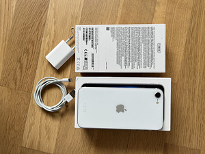 iPhone SE 2020, 128GB (7 foto / 7)