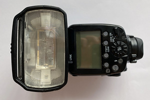 Canon Speedlite 600EX-RT (3 foto / 8)