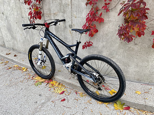Cannondale Jekyll Carbon Mtb (7 foto / 7)