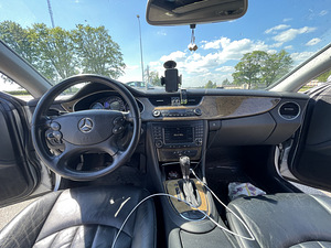MB CLS w219 3.0 CDI 2007 дымит но едет хорошо (4 фото из 9)