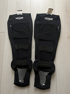VENUM Jalakaitsmed (2 foto / 4)