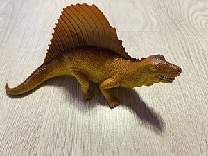 Loomafiguurid dinosaurused ja mereelukad (2 foto / 10)