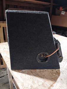 Magnat woofer с усилителем (2 фото из 3)