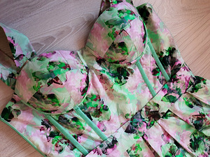 Suvine kleit bustier Dolce&Gabbana stiilis