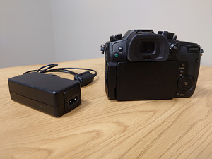 Kaamera Panasonic Lumix DC-GH5 Body (2 foto / 6)