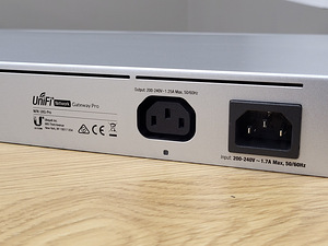 Router Ubiquiti UniFi UXG-Pro (5 foto / 6)